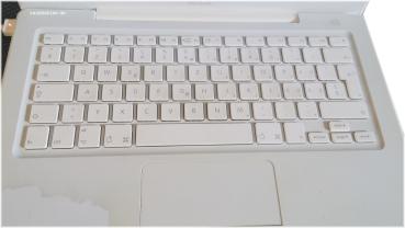 Apple MacBook Late 2006 2x Mod:A1114 1,83 GHz  13.3 Zoll 2 Stück MacBook und 2 Akkus