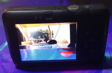 Canon Digital IXUS 100 IS Digitalkamera | 12 Megapixel, 3-fach opt. Zoom, HDMI, SLIM | Black
