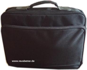 Clevo M665S Notebook Intel Cel.1.6 GHz incl Tasche und Software 15,4 Zoll WXGA