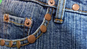 Jeans Mini Rock für Frauen | blue Stretch Denim mit Nieten | von  C.L.Y.S.