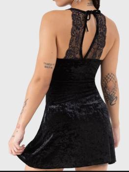 Killstar Obsidian Lounge-Kleid Pannesamt und Spitzeneinsätze
