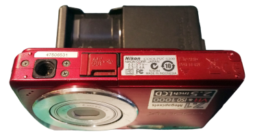 NIKON COOLPIX S200 Digitalkamera | 7.1 MP | VR&ISO 1000, 2.5" LCD | Rot