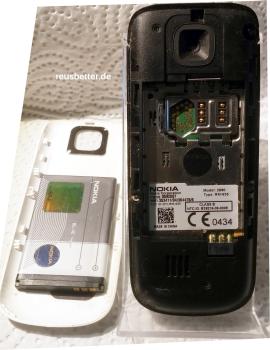 Nokia 2690 Puristen-Handy | 1.8 Zoll | Weiß Schwarz | VGA-Kamera | GPRS-Turbo EDGE