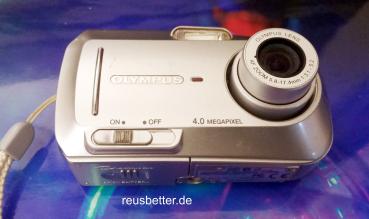 Olympus Camedia C-470 Zoom Digitalkamera | 4.0 MP | 1.8 TFT LCD mit Zubehör