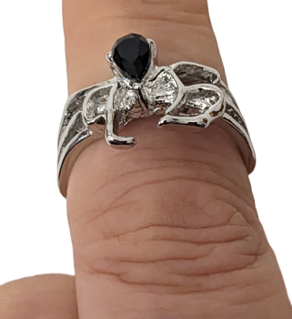 Preview: Spinnenring verstellbar Silberfarben mit schwarzem Facettenstein