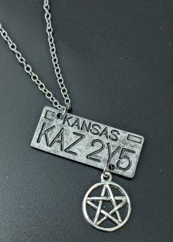 Supernatural Dean Winchester Kette Impala Kansas KAZ 2Y5 mit Pentagram Silber