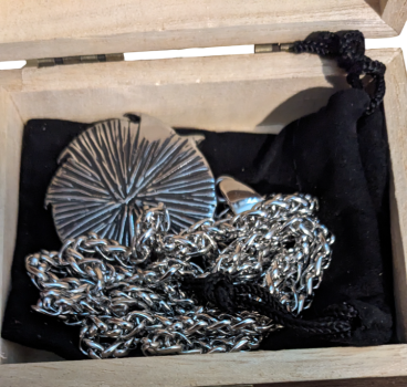 Preview: The Witcher Gerald Wild Hunt Wolf 3D Medallion Kette Geschenkset