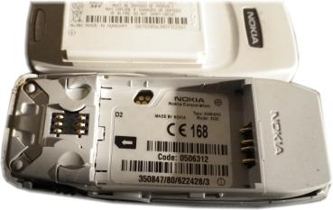 NOKIA 3330 Retro Handy | Grau Blau | Klassisch/Candy-Bar | DualBand | Simlock Frei