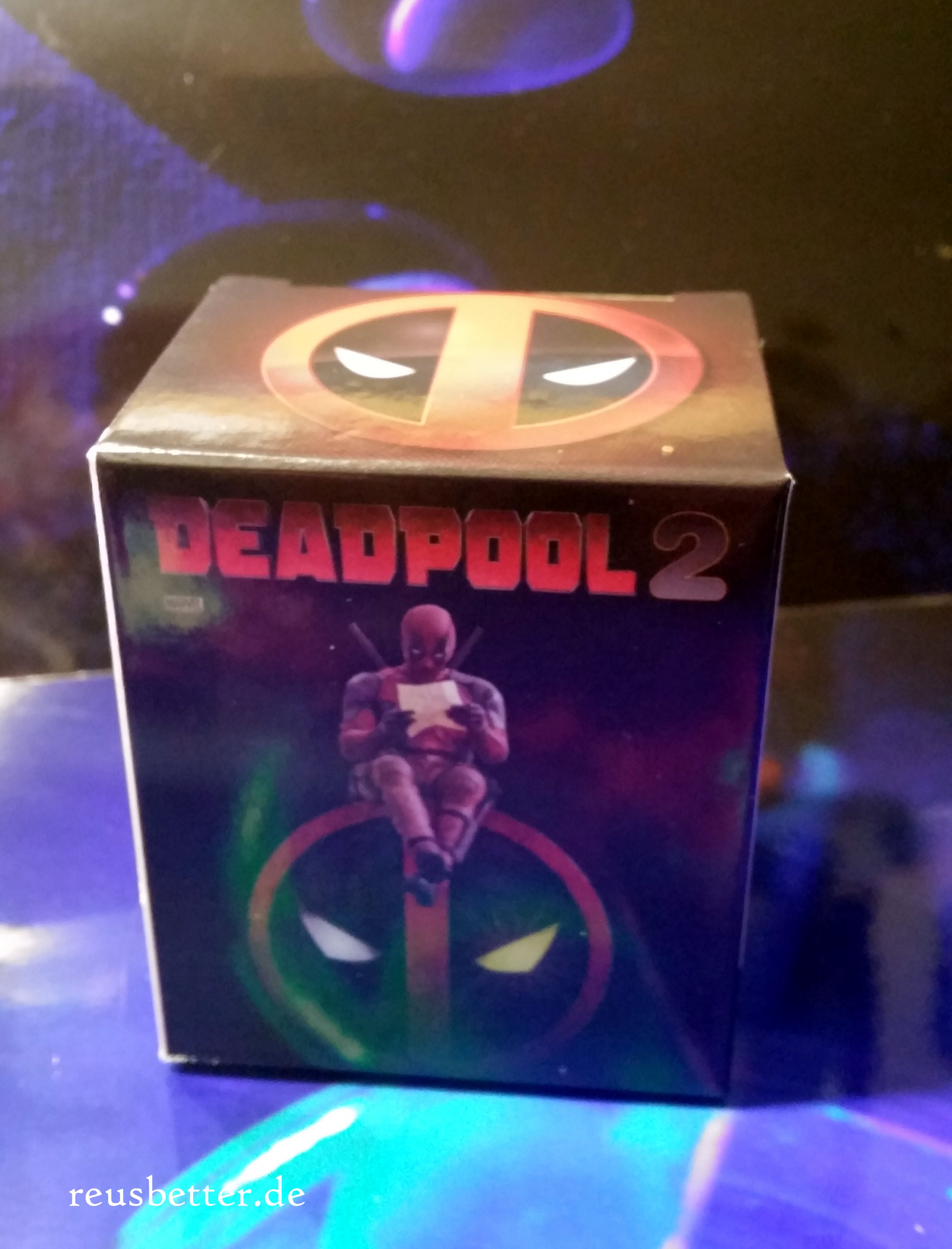 Sitzen Deadpool Kleine Figur Modelle Deadpool Legen Sie sich hin