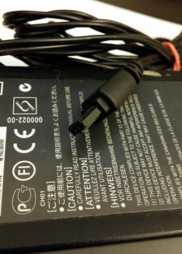 Canon Netzteil CA-560 Power Adapter 9.8V  Ladegerät