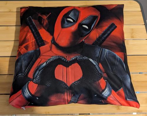 Deadpool Deko Kissenbezug Love 40x40 Sofakissen Bezug