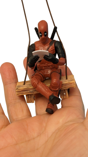 Deadpool 3D Figur mit Schauckel Anhänger Auto-Garten-Fenster Deko