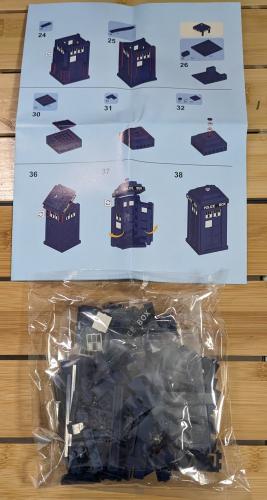 Doctor Who -Tardis Police Box zum Ausklappen - 186 Steckbausteine