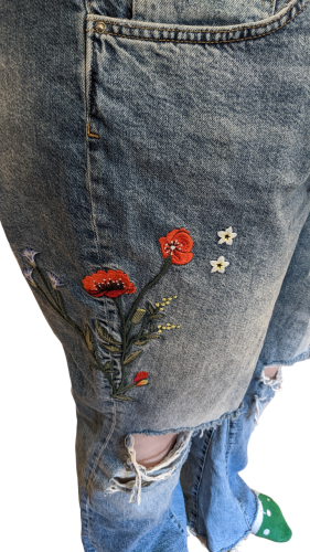 Damen Fetzenjeans | Übergröße EUR 56 | Kick Flare | High Waist  Damen Jeans von H+M