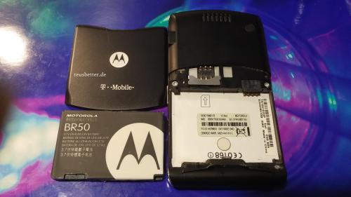 Motorola RAZR V3 Net - Klapphandy | 2,2 Zoll LCD | Android Icons | Schwarz | Simlock Frei