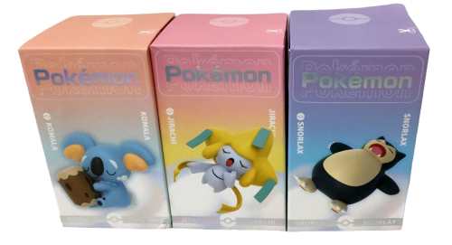 Pokémon Schlaf Figur Komala im Set mit Sammelbox