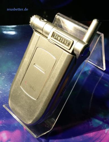 Samsung SGH-P400 Klapphandy | 180° Drehoptik | Silber