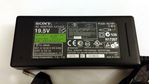 Sony Notebook Netzteil AC Adapter PCGA-AC 19V Delta Electronics 19.5V