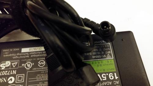 Sony Notebook Netzteil AC Adapter PCGA-AC 19V Delta Electronics 19.5V