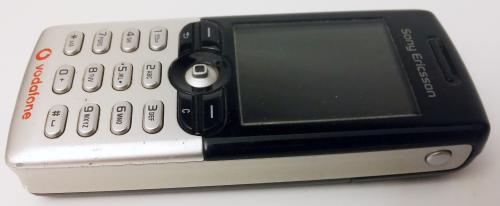 Sony Ericsson T610 Handy Classic Candy Bar Silber 1.8 Zoll