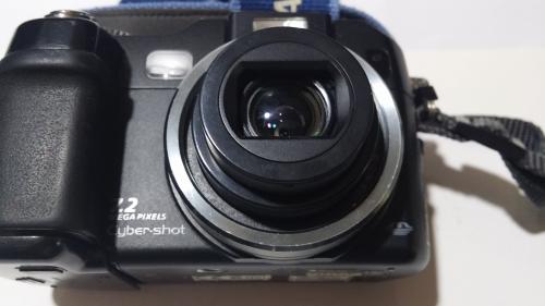 Sony SyberShot DSC-V3 Digitalkamera |  7,2 MP | 6.35 " TFT | Vario-Sonnar Objektiv von Carl Zeiss