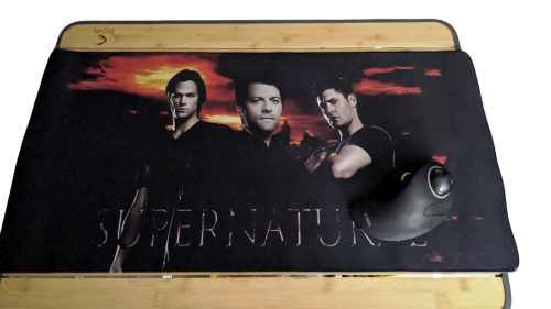 Supernatura Dean & Sam Winchester, Castiell Schreibtisch Unterlage