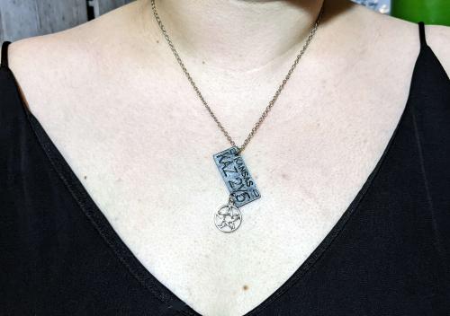 Supernatural Dean Winchester Kette Impala Kansas KAZ 2Y5 mit Pentagram Silber