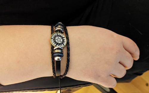 Supernatural Anti Dämonen Pentagramm Armband Glas Cabochon weiß