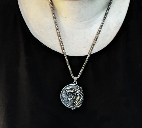 The Witcher Gerald Wild Hunt Motiv Wolf 3D Medallion Kette Edelstahl