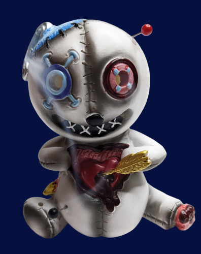 Voodoo Puppe Räucherfigur - Stecknadeln Herz - Steinzeug - Räucherkegel
