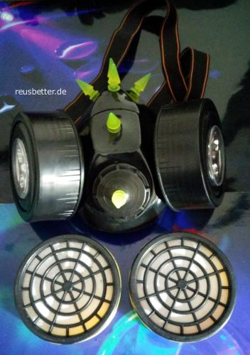 INDUSTRIAL, CYBER ,Club GASMASKE LED und UV Spikes Neon Unisex Blau