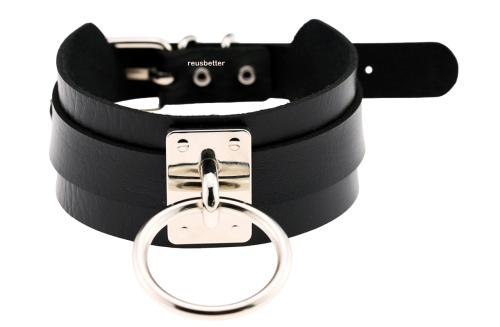 Halsband mit großem O-Ring - Nieten Schwarz Silber -  Gothic - BDSM - Harajuku