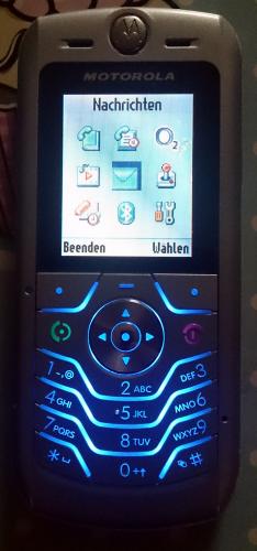 Motorola MOTO SLVR L6 Handy | 2 Zoll | 0.3 MP | Klassisch/Candy-Bar | Silber | Simlock Frei